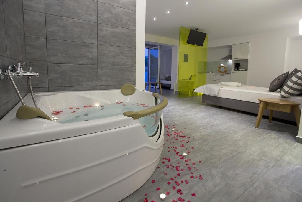 Kapahi Seaview Hotel Apartments Potósz Kültér fotó